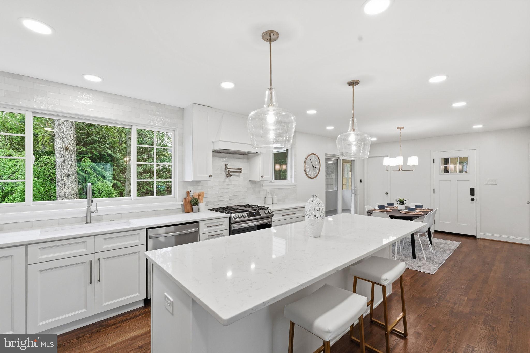 5506 Kempton Drive Springfield, VA 22151 - Photo 2 of 26 Kitchen
