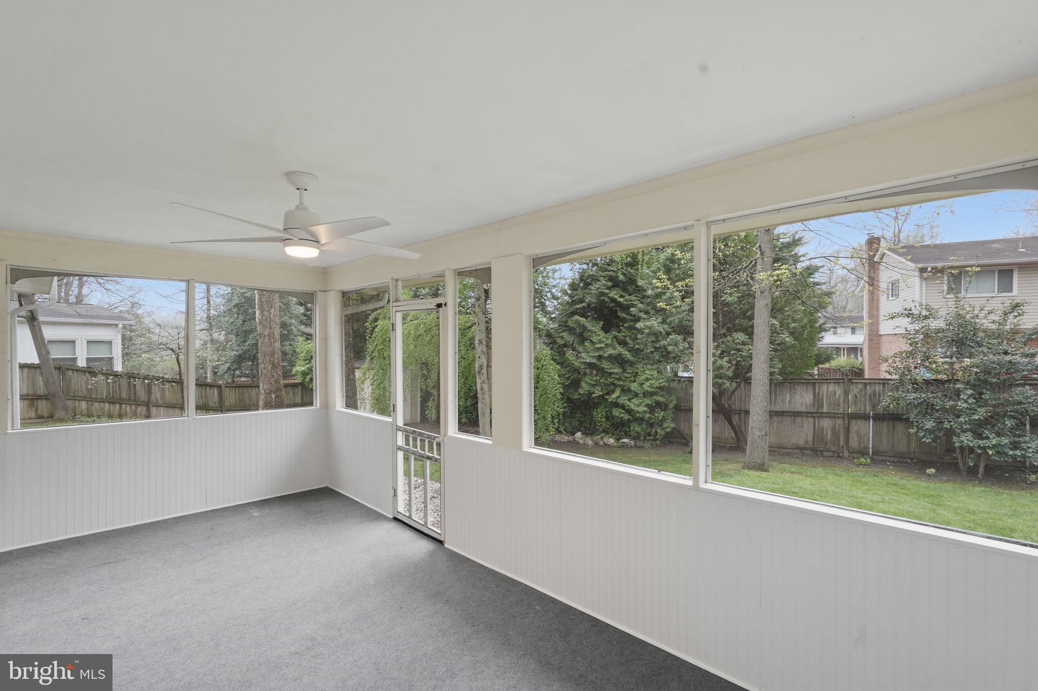 5506 Kempton Drive Springfield, VA 22151 - Photo 10 of 26 Screened-in porch