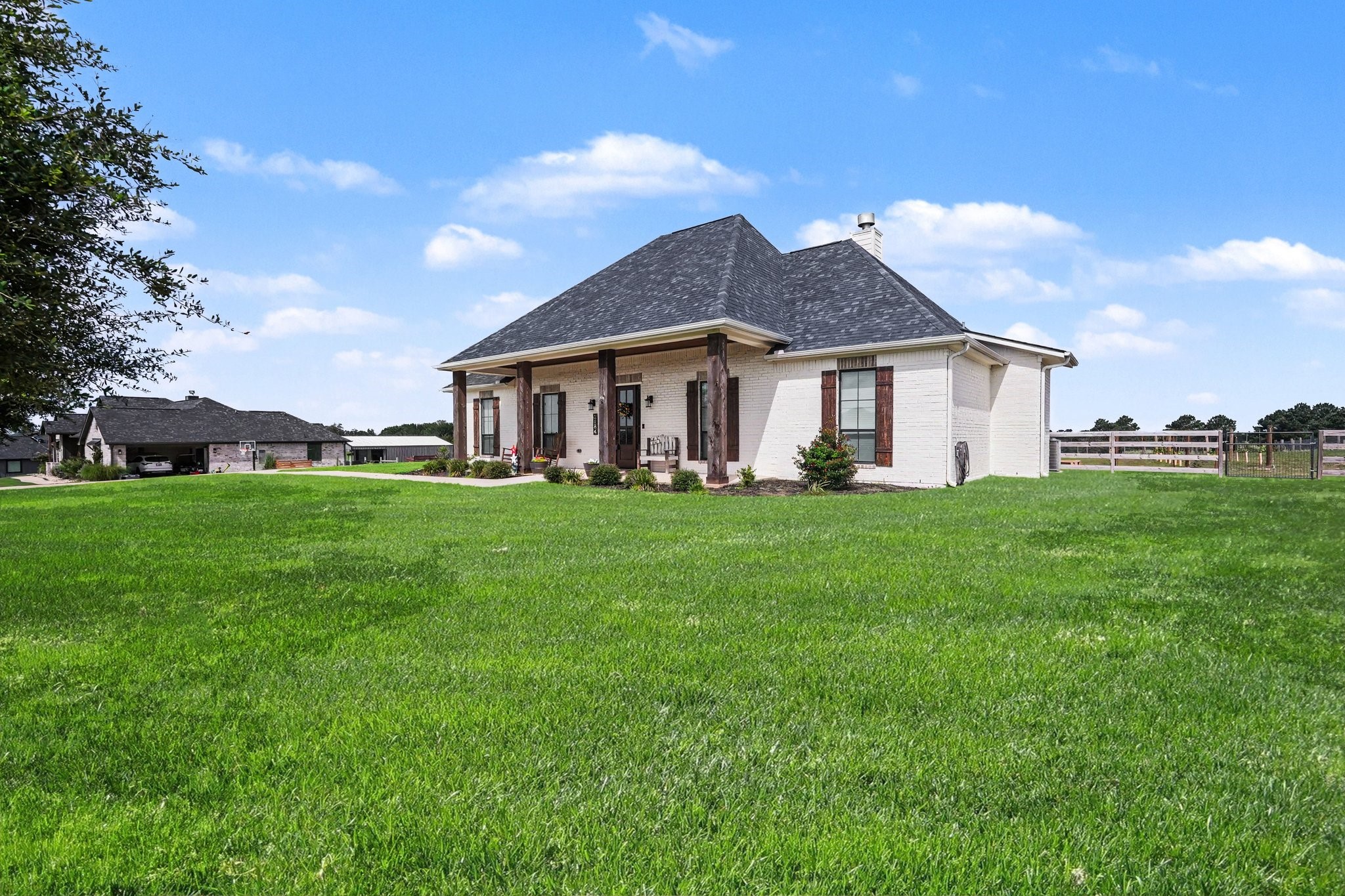 184 Randi Road Bellville, TX 77418 - Photo 3 of 26 Gallery Image 3
