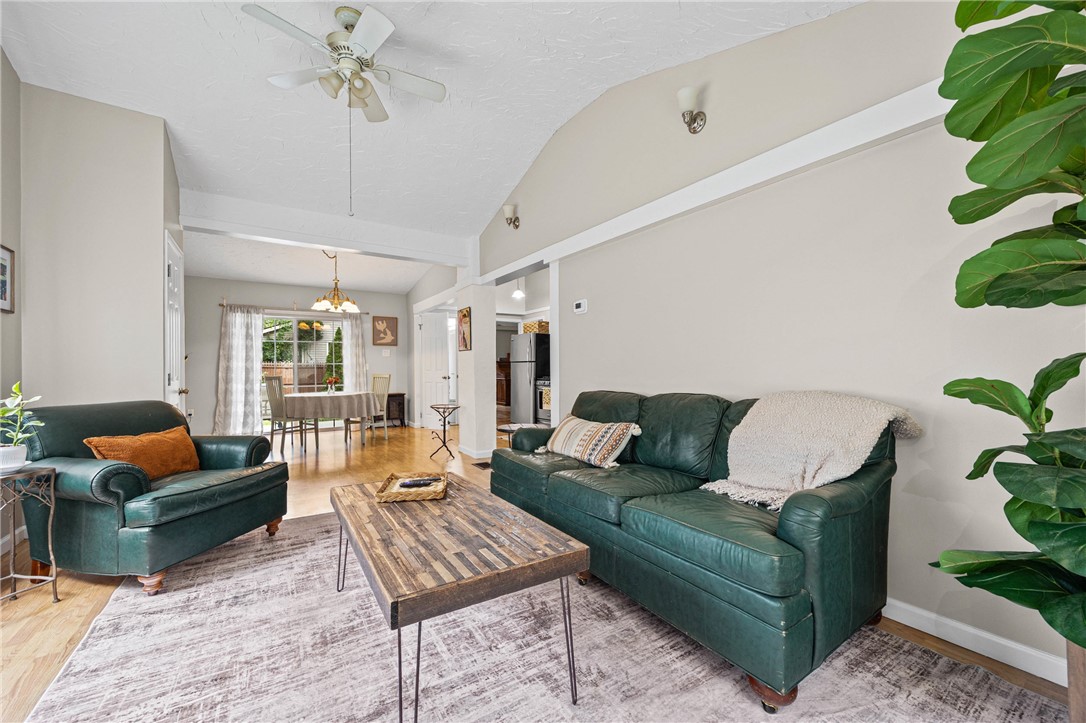 11 Seacliffe Road Irondequoit, NY 14622 - Photo 14 of 50 Gallery Image 14