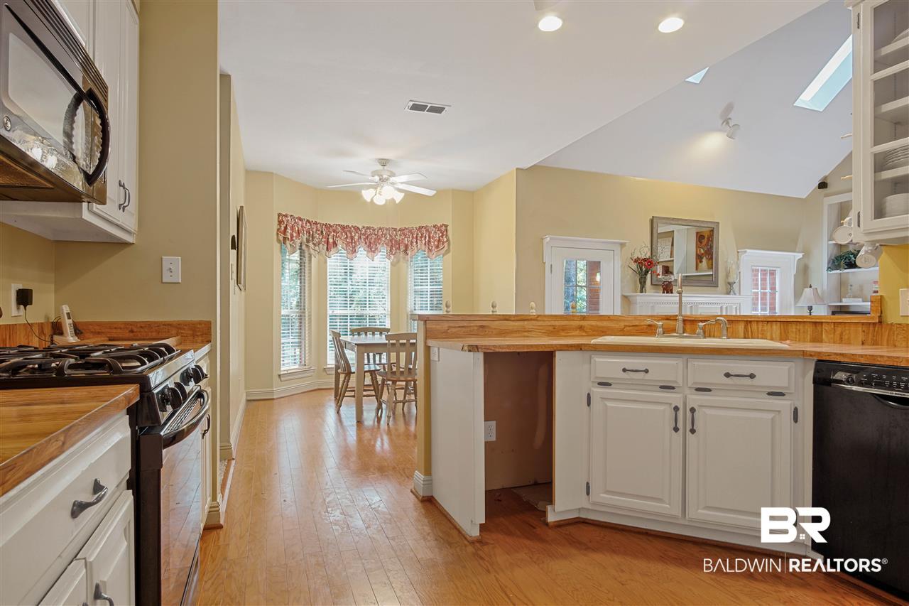 19760 Hunters Loop Fairhope, AL 36532 - Photo 9 of 36