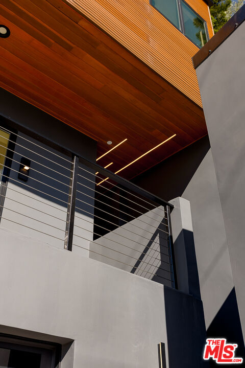 512 Rustic Drive Los Angeles, CA 90065 - Photo 7 of 53 a view of entryway