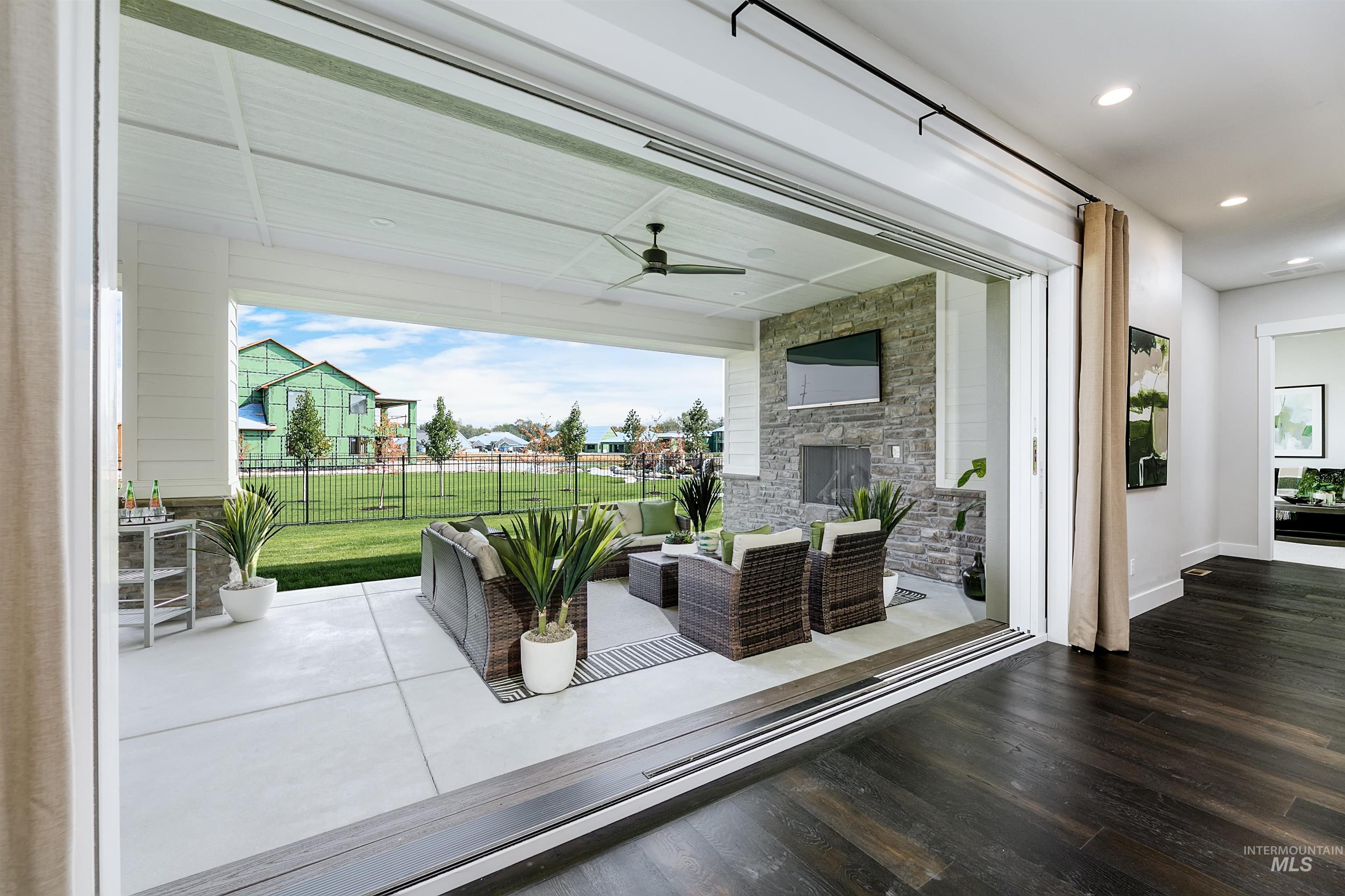 104 South Gresham Way Eagle, ID 83616 - Photo 12 of 48