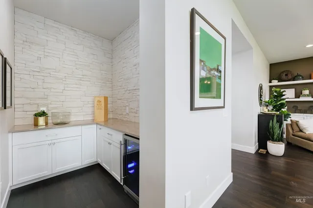 $1,199,999 | 104 South Gresham Way, Eagle, ID 83616