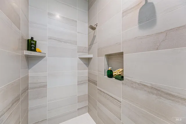 $1,199,999 | 104 South Gresham Way, Eagle, ID 83616