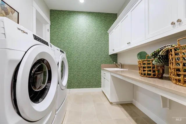 $1,199,999 | 104 South Gresham Way, Eagle, ID 83616