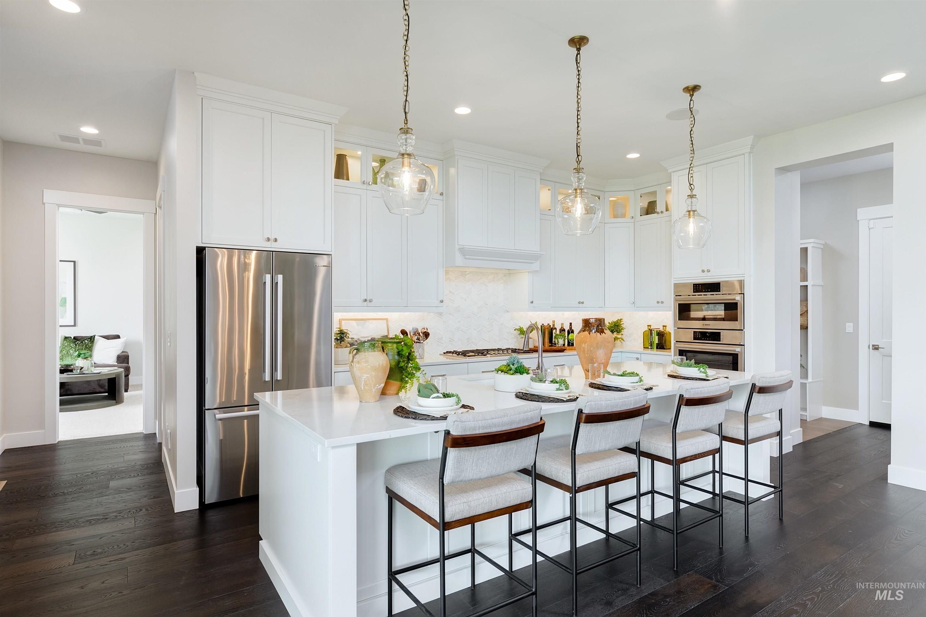 104 South Gresham Way Eagle, ID 83616 - Photo 4 of 48