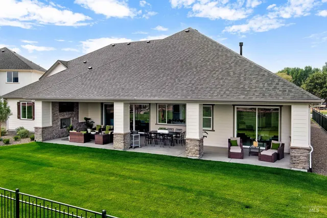 $1,199,999 | 104 South Gresham Way, Eagle, ID 83616