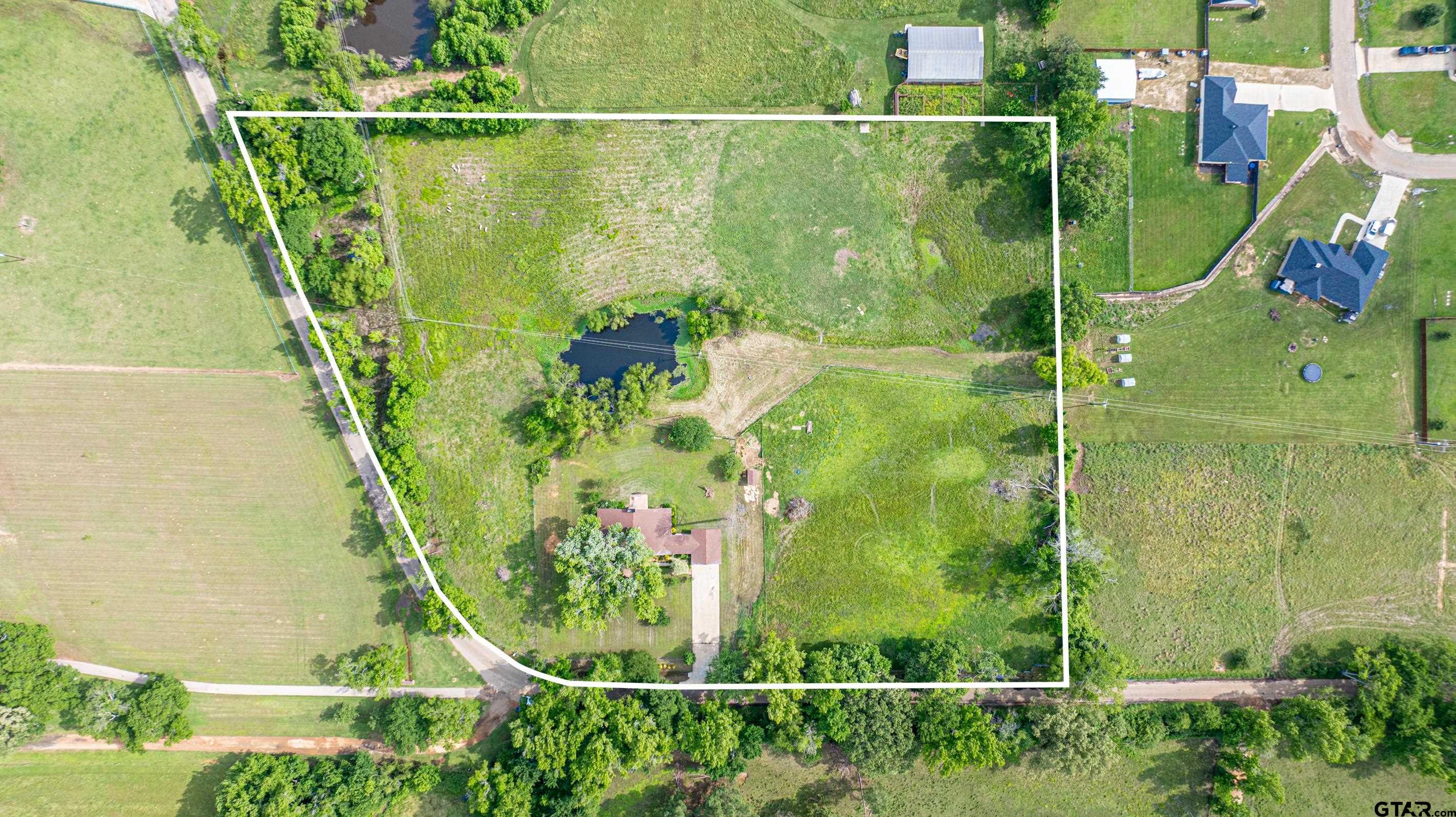 1332 Cr 4840 Mount Mount Pleasant, TX 75455 - Photo 37 of 38 a view of a plant in a garden