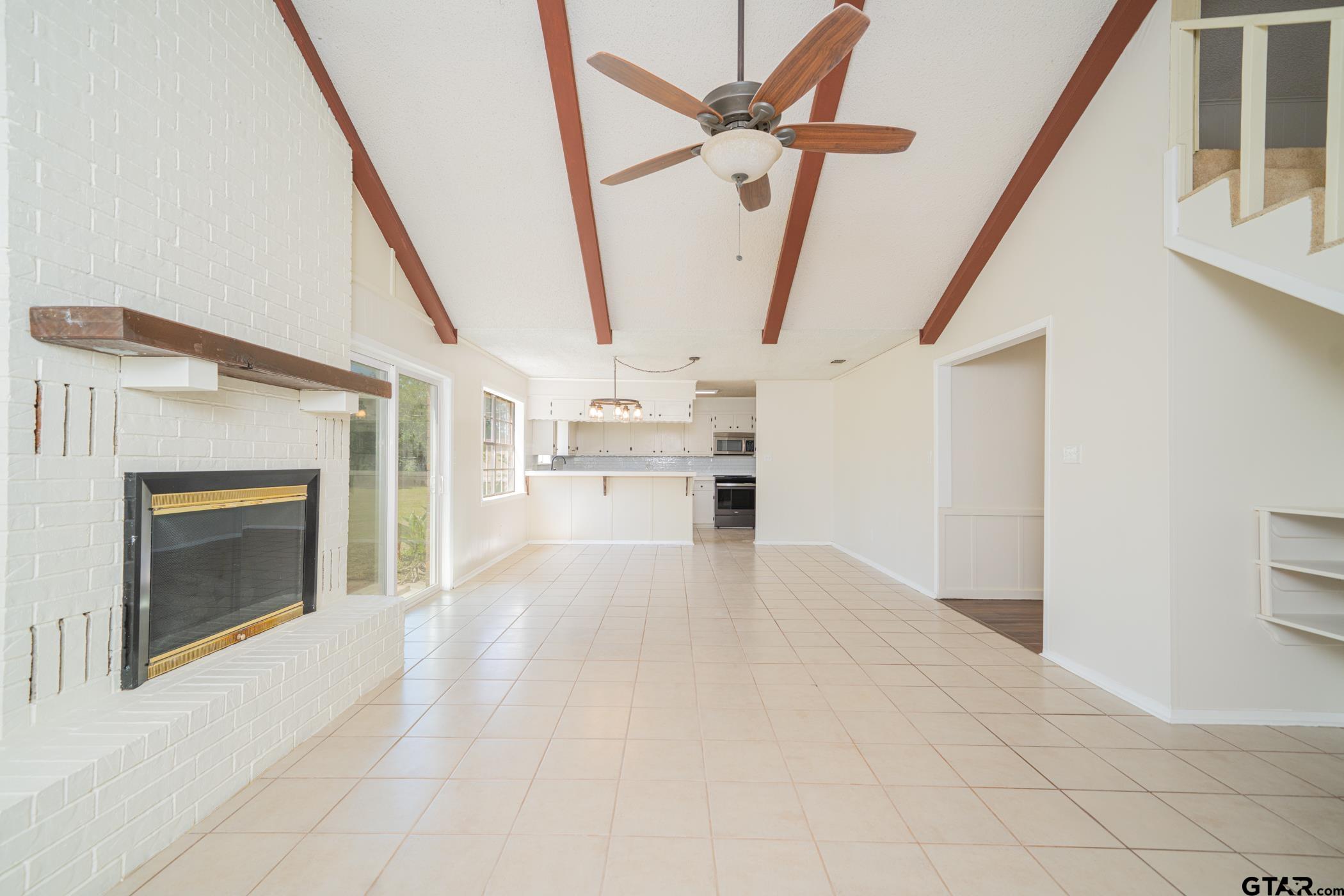 1332 Cr 4840 Mount Mount Pleasant, TX 75455 - Photo 10 of 38 a view of entryway and kitchen with sink