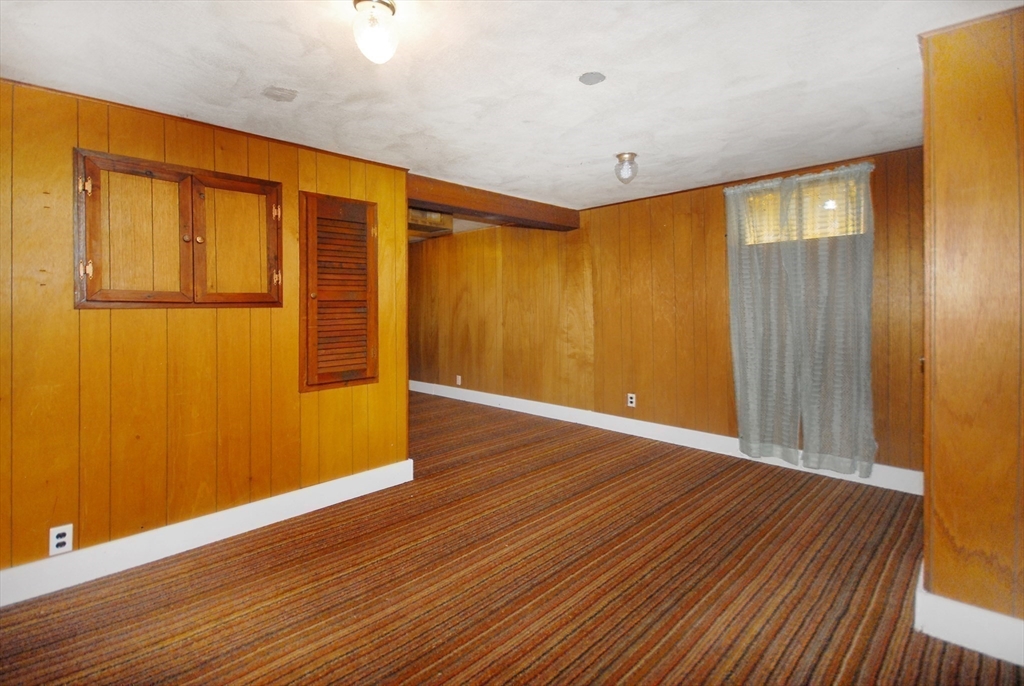 12 Edgewood Road Billerica, MA 01821 - Photo 22 of 27