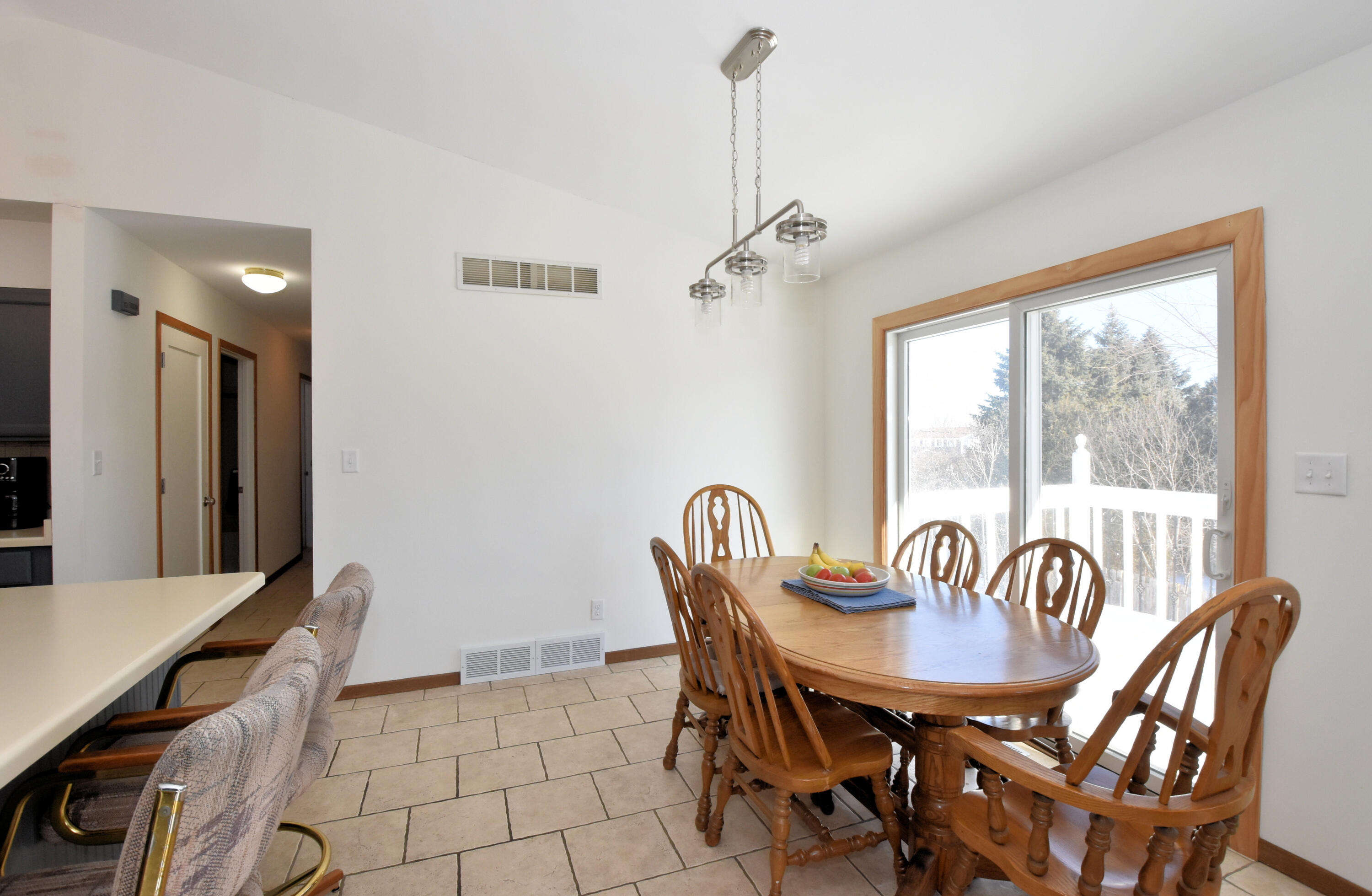 7904 South 67th Street Franklin, WI 53132 - Photo 15 of 36 Dining
