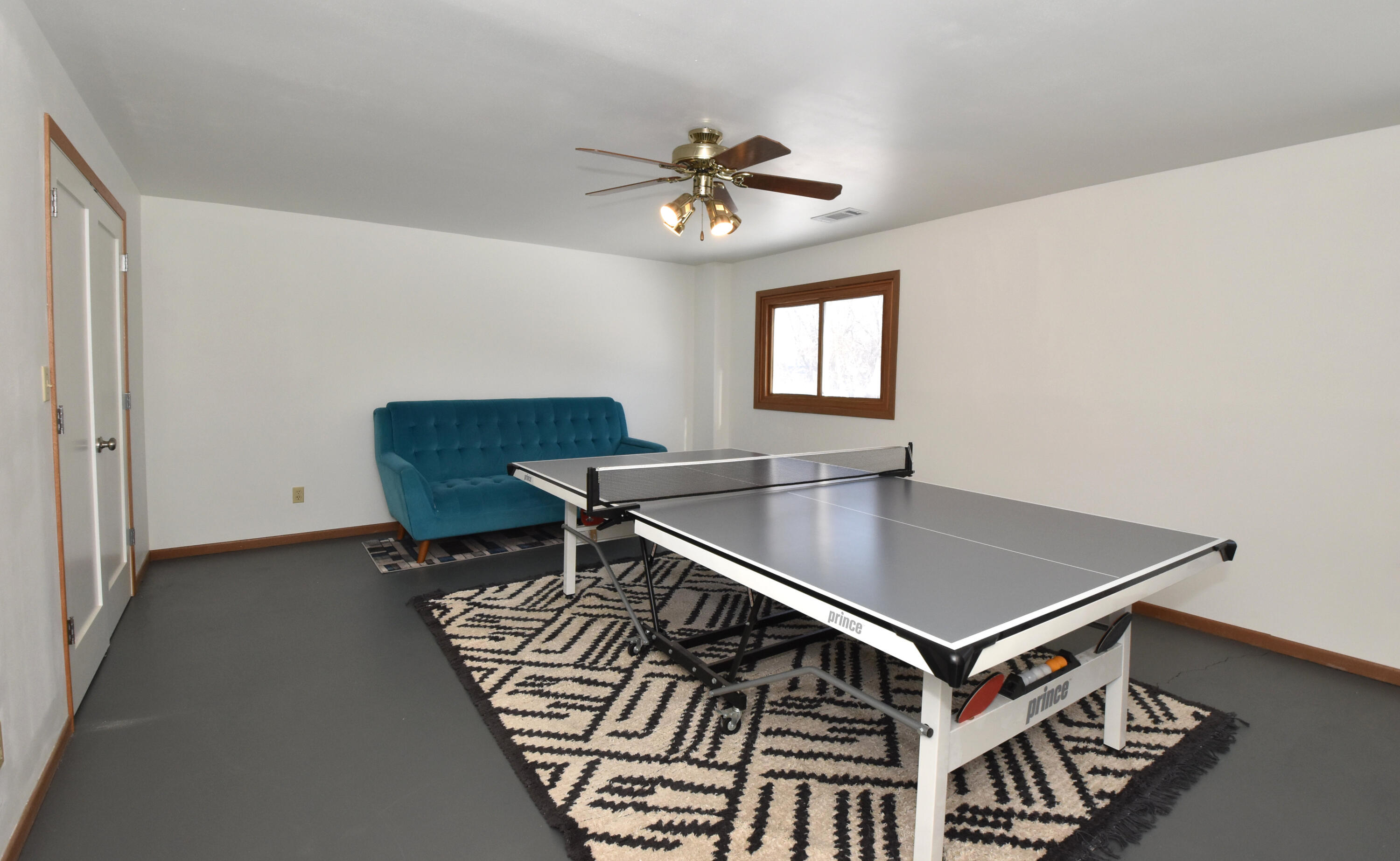 7904 South 67th Street Franklin, WI 53132 - Photo 27 of 36 Family Room