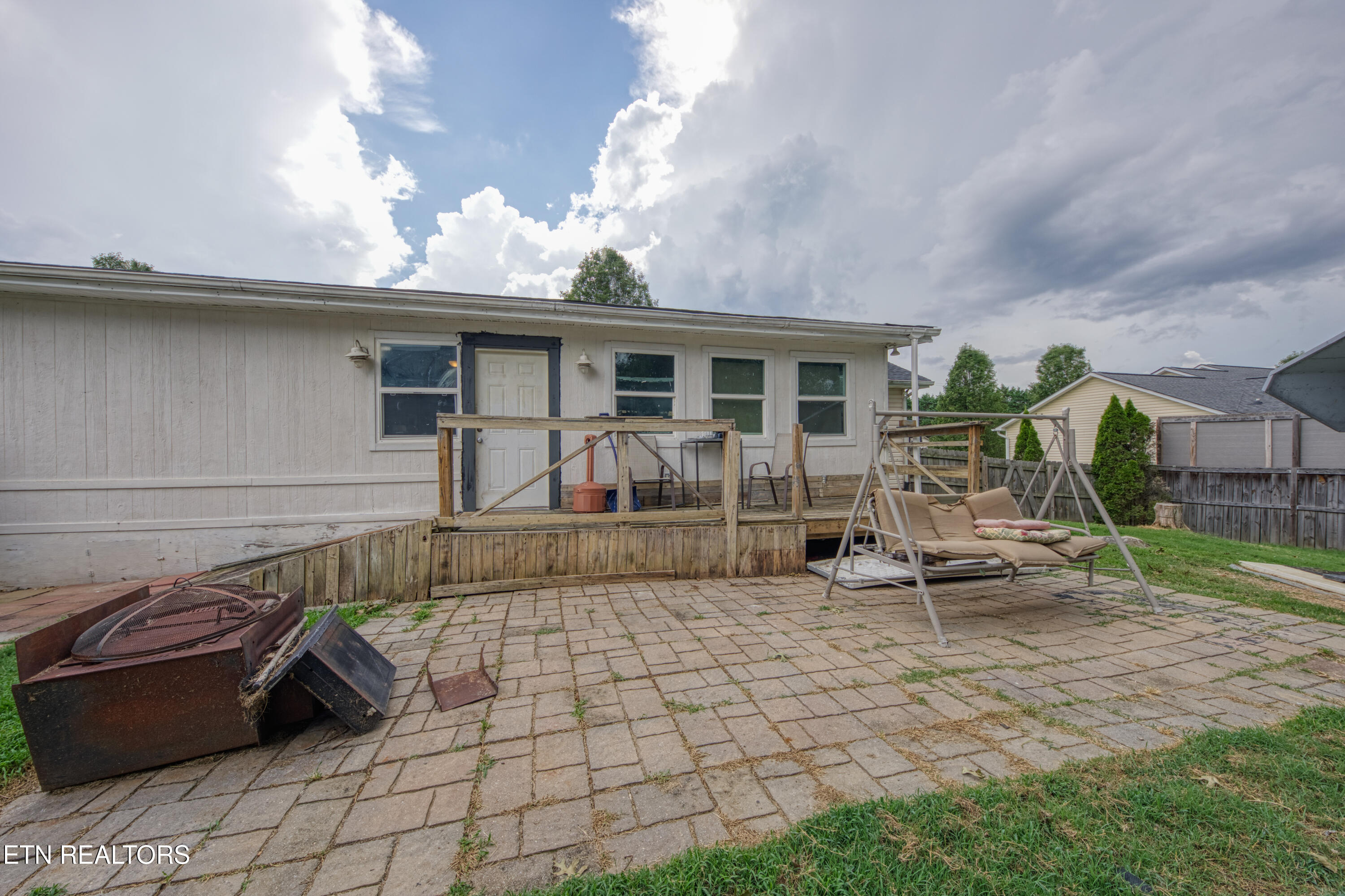 157 Acorn Drive Corryton, TN 37721 - Photo 20 of 24 back