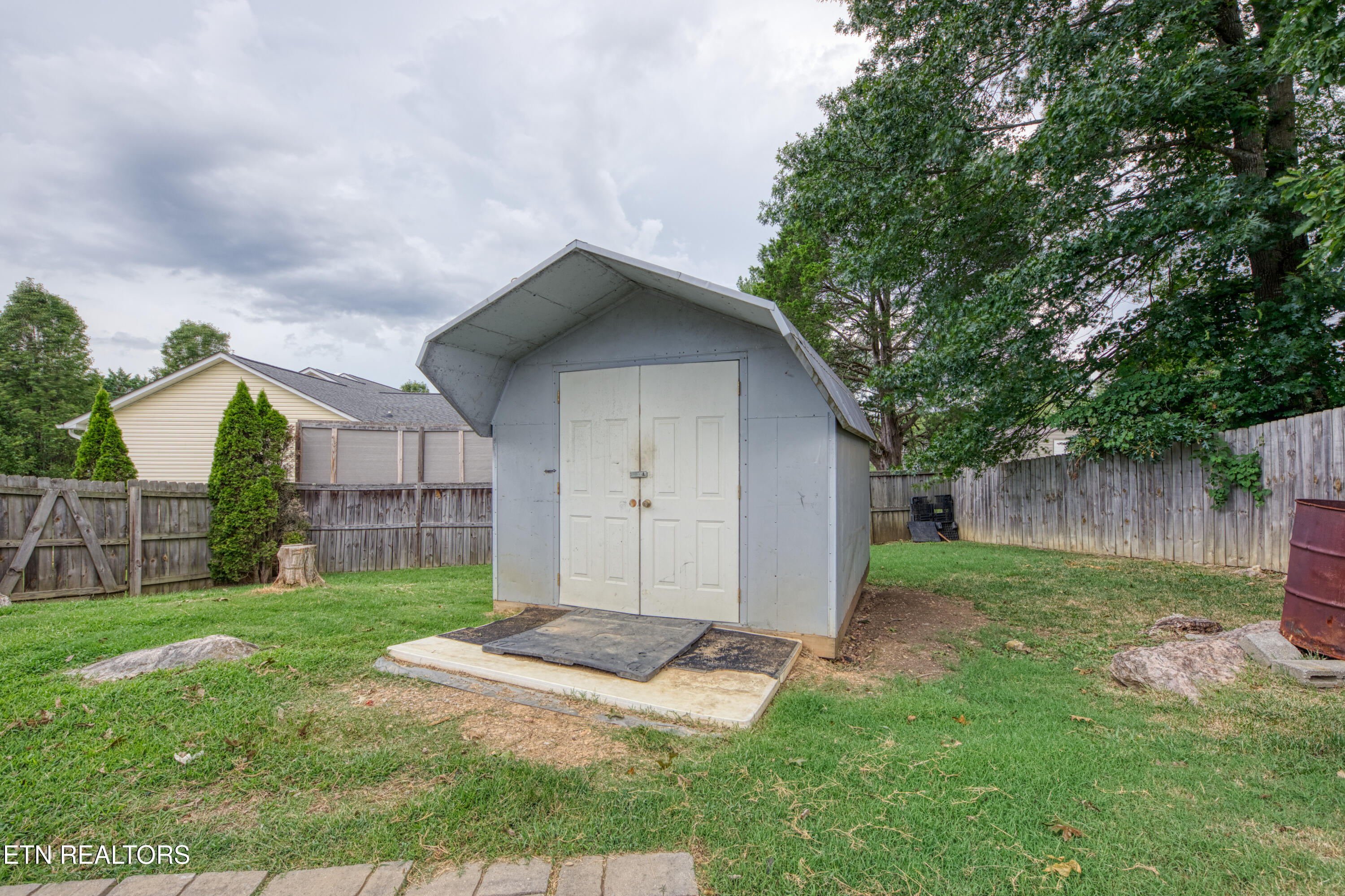 157 Acorn Drive Corryton, TN 37721 - Photo 21 of 24 shed