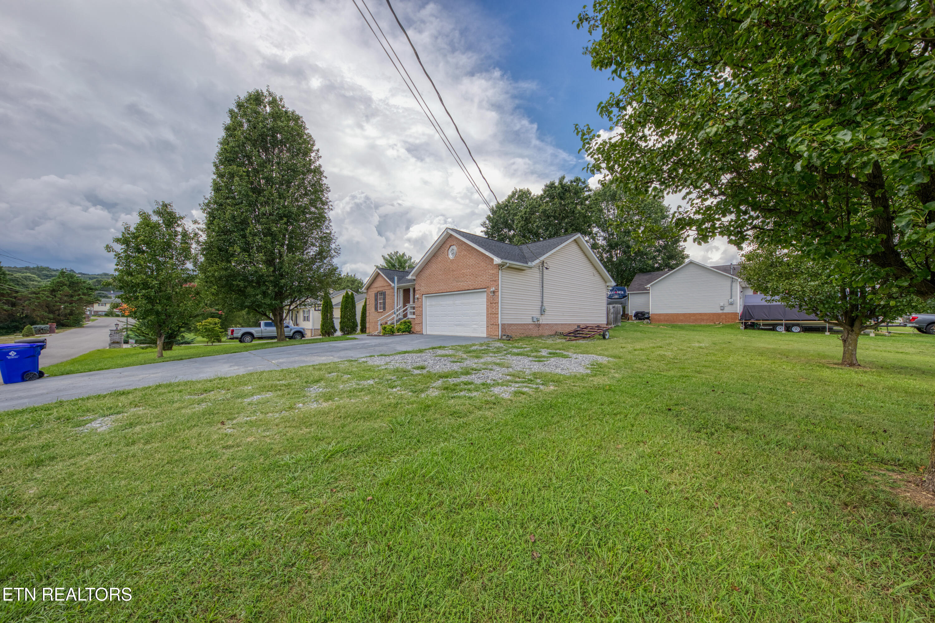 157 Acorn Drive Corryton, TN 37721 - Photo 6 of 24 0H3A1777_61