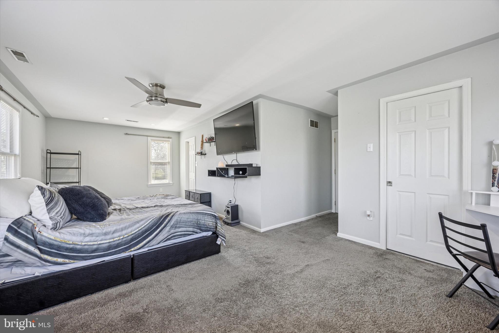 936 Meetinghouse Road Upper Chichester, PA 19061 - Photo 16 of 17