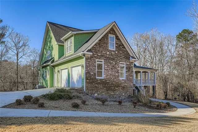 $585,000 | 125 Costleys Bridge Drive, Oxford, GA 30054