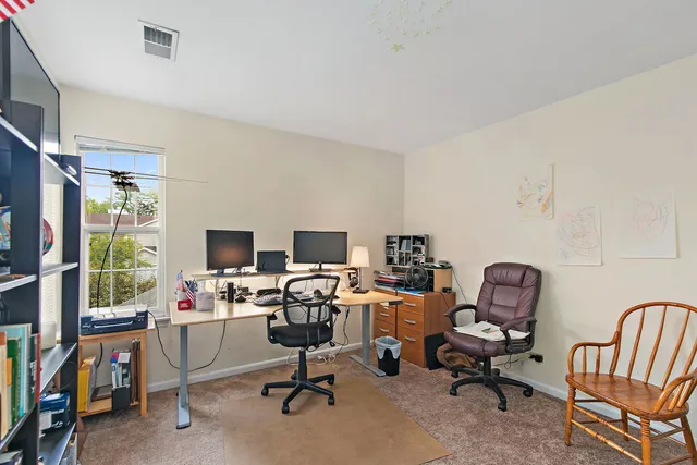 $290,000 | 368 Maidstone Court, Unit 368, Schaumburg, IL 60107