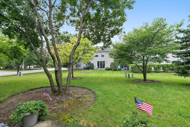 $290,000 | 368 Maidstone Court, Unit 368, Schaumburg, IL 60107