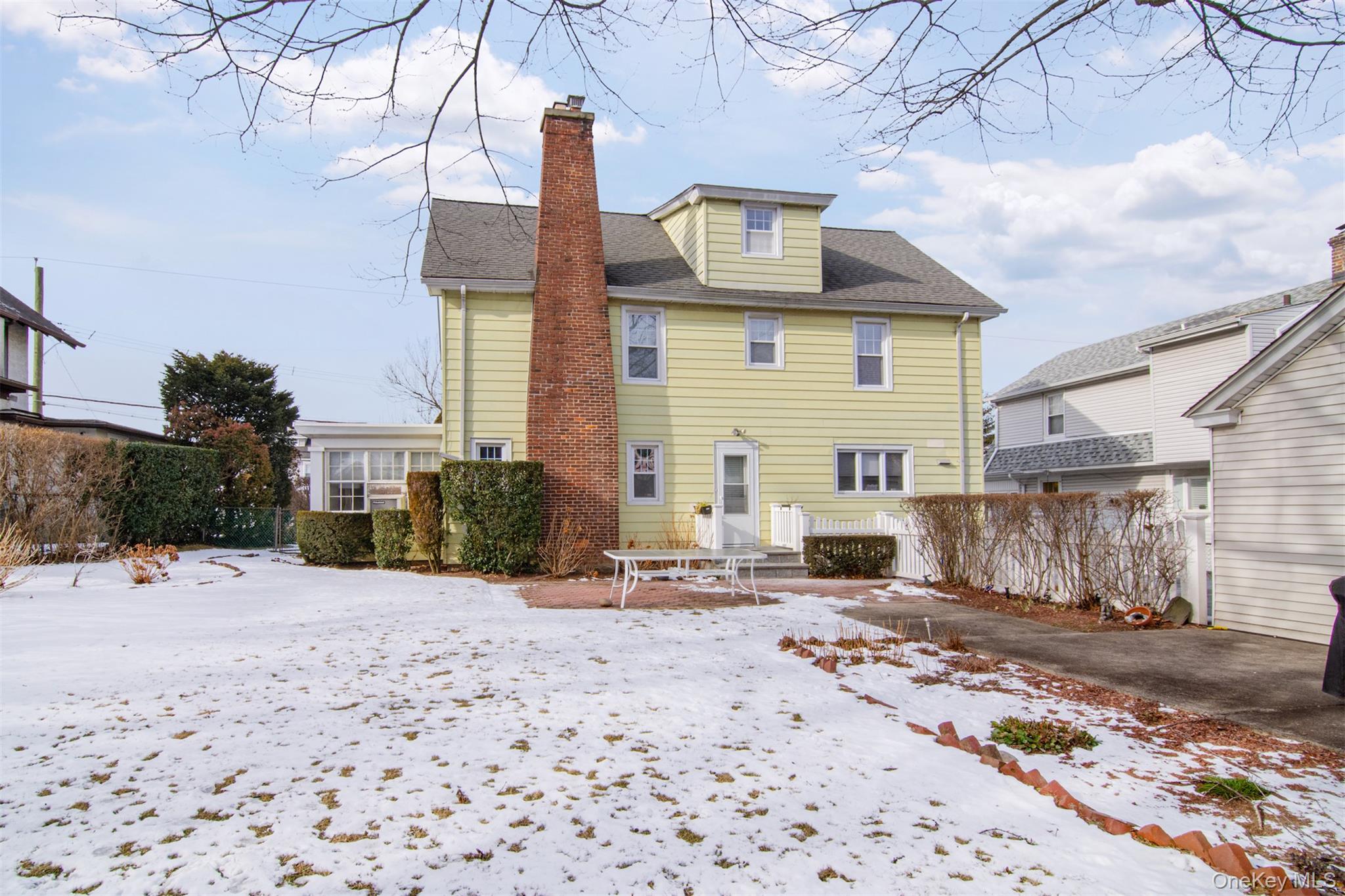 110 Buckingham Road Yonkers, NY 10701 - Photo 23 of 28