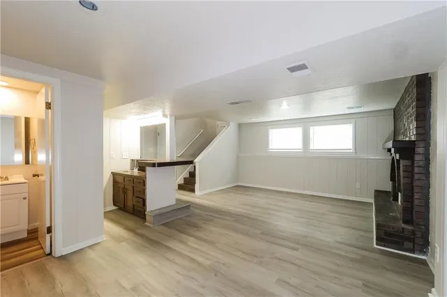 $2,065 | 11416 East 69th Street, Raytown, MO 64133