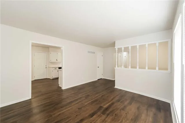 $2,065 | 11416 East 69th Street, Raytown, MO 64133