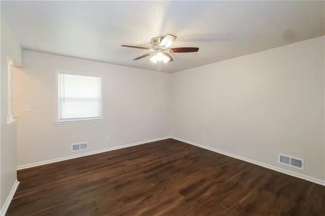 $2,065 | 11416 East 69th Street, Raytown, MO 64133