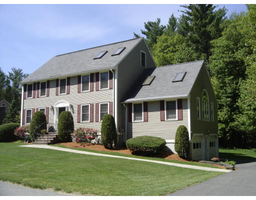 54 Lindor Road North Reading, MA 01864 - Photo 1 of 11 Gallery Image 1