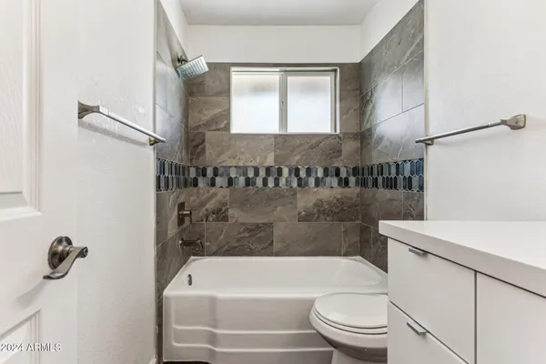 $1,400 | 502 East Roanoke Avenue, Unit 3, Phoenix, AZ 85012