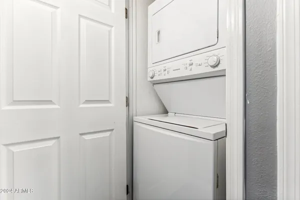 $1,400 | 502 East Roanoke Avenue, Unit 3, Phoenix, AZ 85012