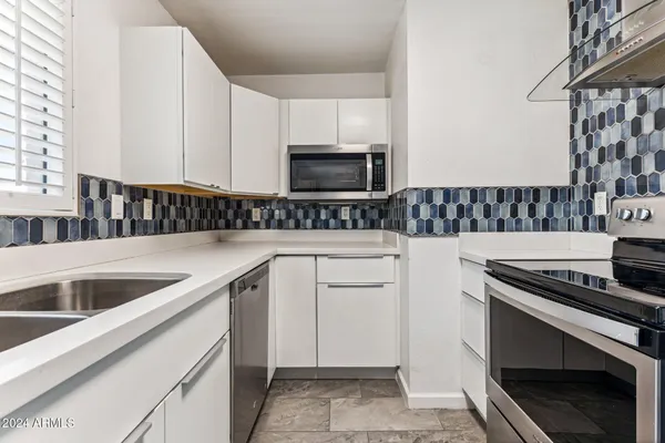 $1,400 | 502 East Roanoke Avenue, Unit 3, Phoenix, AZ 85012