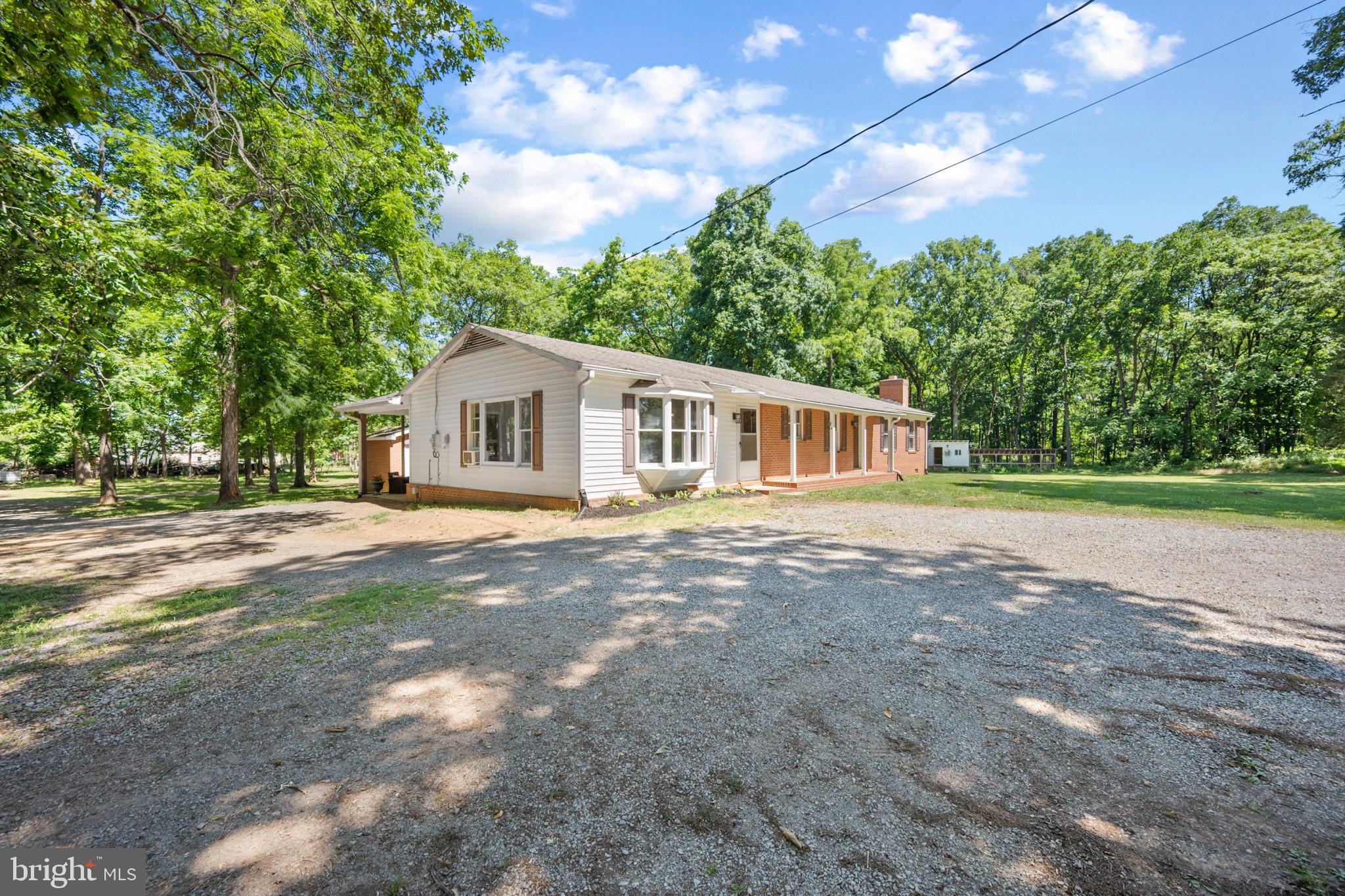 2085 Crums Church Road Berryville, VA 22611 - Photo 3 of 61