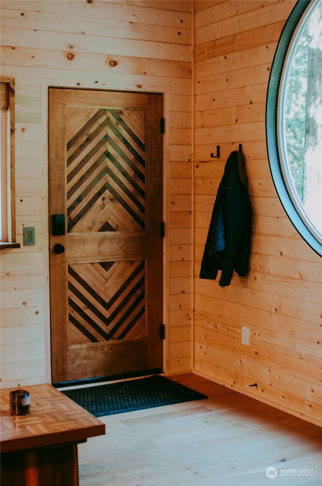 51822 South Riverside Road Gold Bar, WA 98251 - Photo 11 of 40 a view of a door and wooden floor