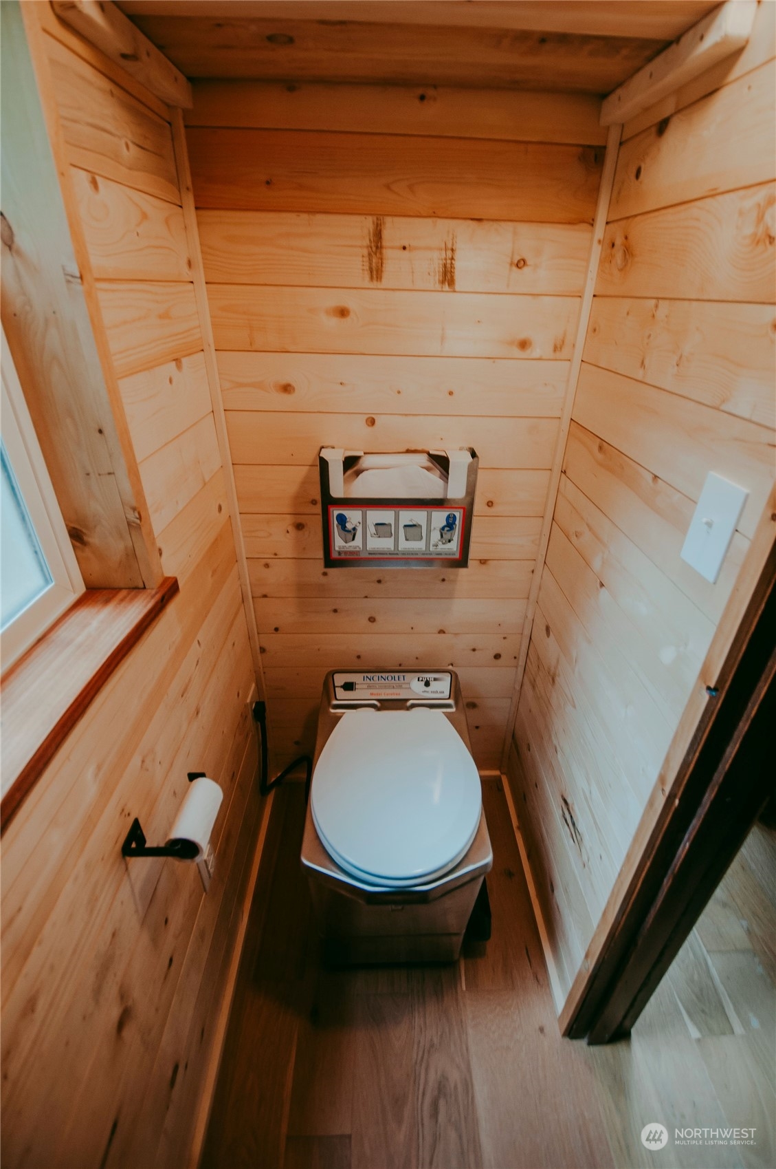 51822 South Riverside Road Gold Bar, WA 98251 - Photo 30 of 40 a bathroom with a toilet and a shower