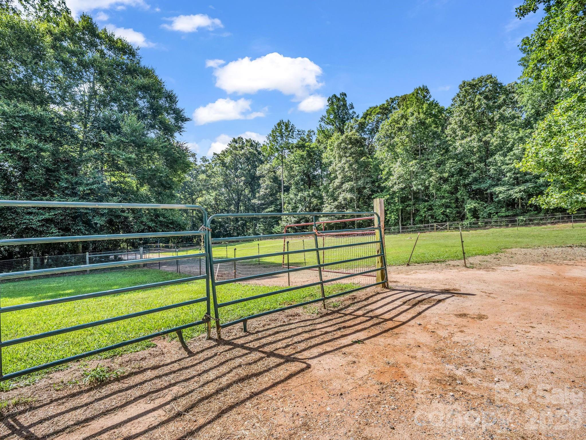 271 Collinsville Road Columbus, NC 28722 - Photo 44 of 47