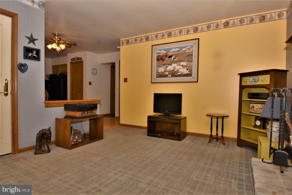 1892 Little Road Perkiomenville, PA 18074 - Photo 19 of 38 V2