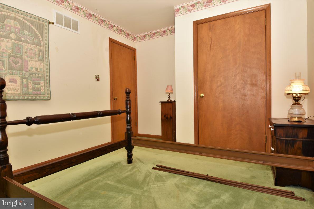 1892 Little Road Perkiomenville, PA 18074 - Photo 28 of 38 V2