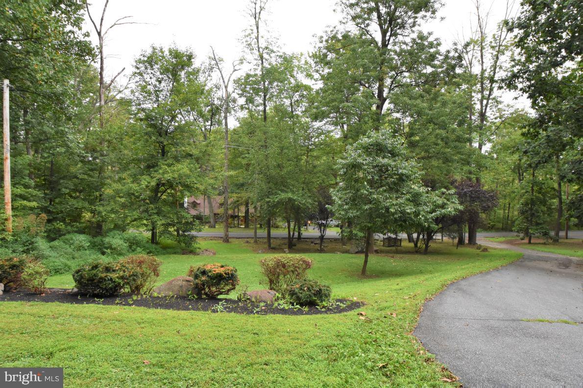 1892 Little Road Perkiomenville, PA 18074 - Photo 5 of 38 V2