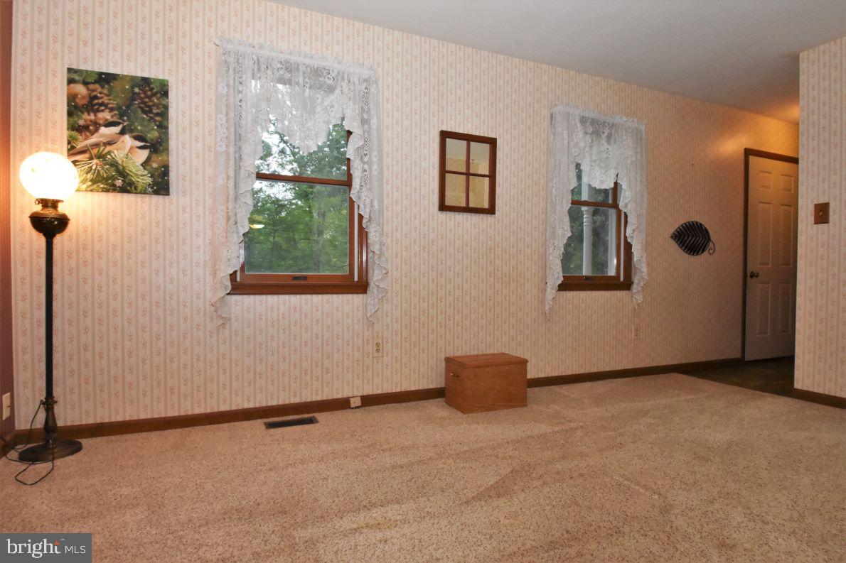 1892 Little Road Perkiomenville, PA 18074 - Photo 10 of 38 V2