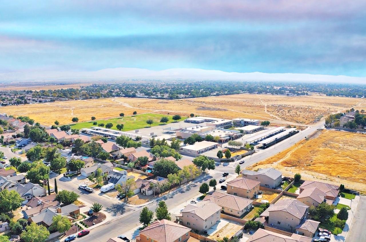 2751 Garnet Lane Lancaster, CA 93535 - Photo 42 of 46 an aerial view of residential building and lake