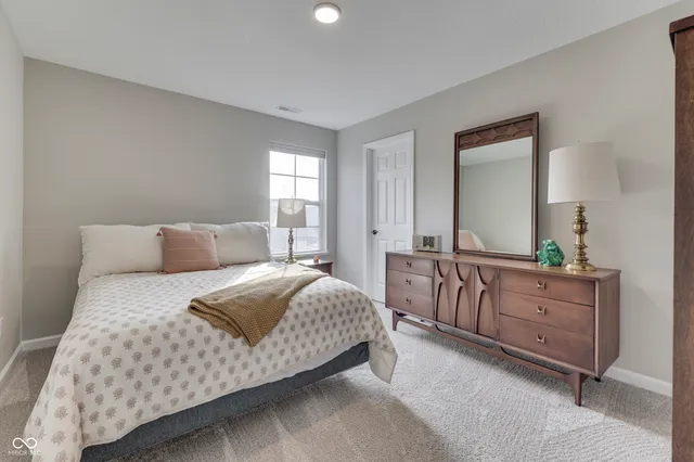 $649,900 | 2159 Somerset Drive, Franklin, IN 46131