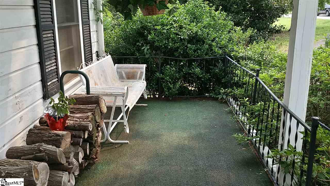 144 Staunton Bridge Road Greenville, SC 29611 - Photo 4 of 26 Gallery Image 4