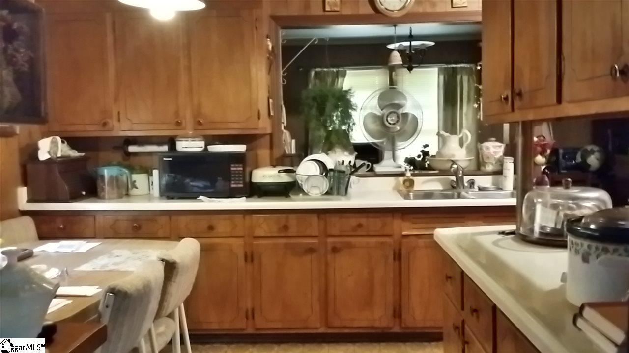 144 Staunton Bridge Road Greenville, SC 29611 - Photo 8 of 26 Gallery Image 8