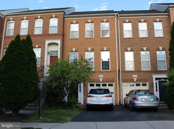 $2,600 | 24676 Nettle Mill Square, Aldie, VA 20105