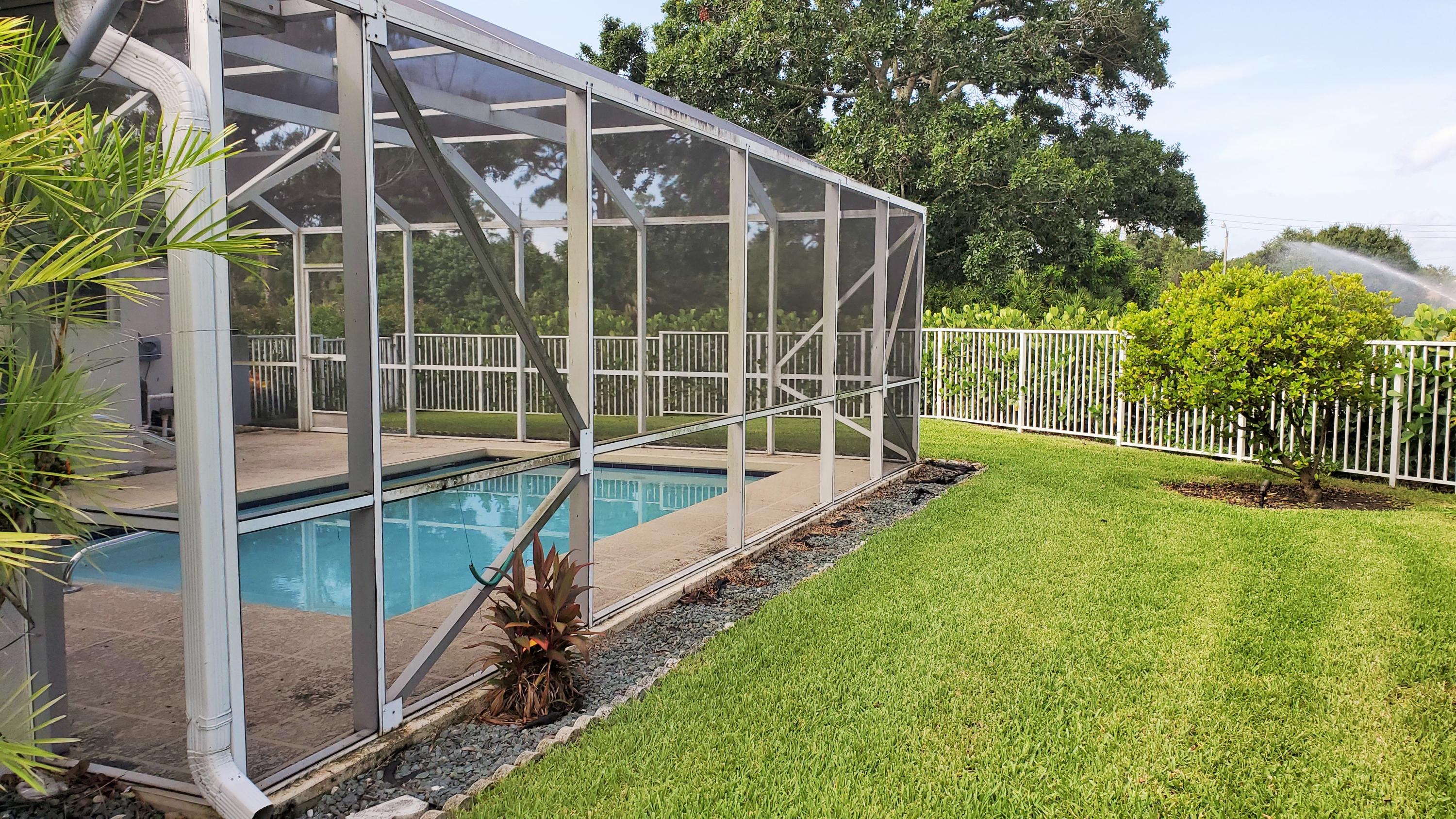 305 Brier Circle Jupiter, FL 33458 - Photo 4 of 4 305 Brier Circle Thom and Rory Team (6)