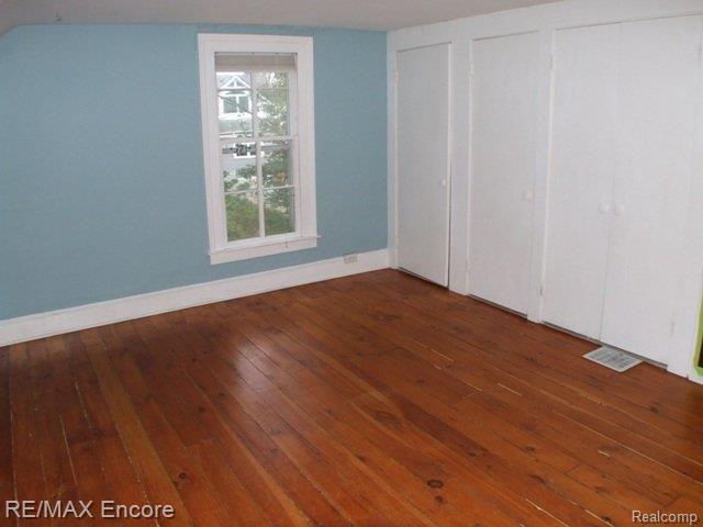 49 South Holcomb Road Clarkston, MI 48346 - Photo 12 of 25 A wall of closets in the master