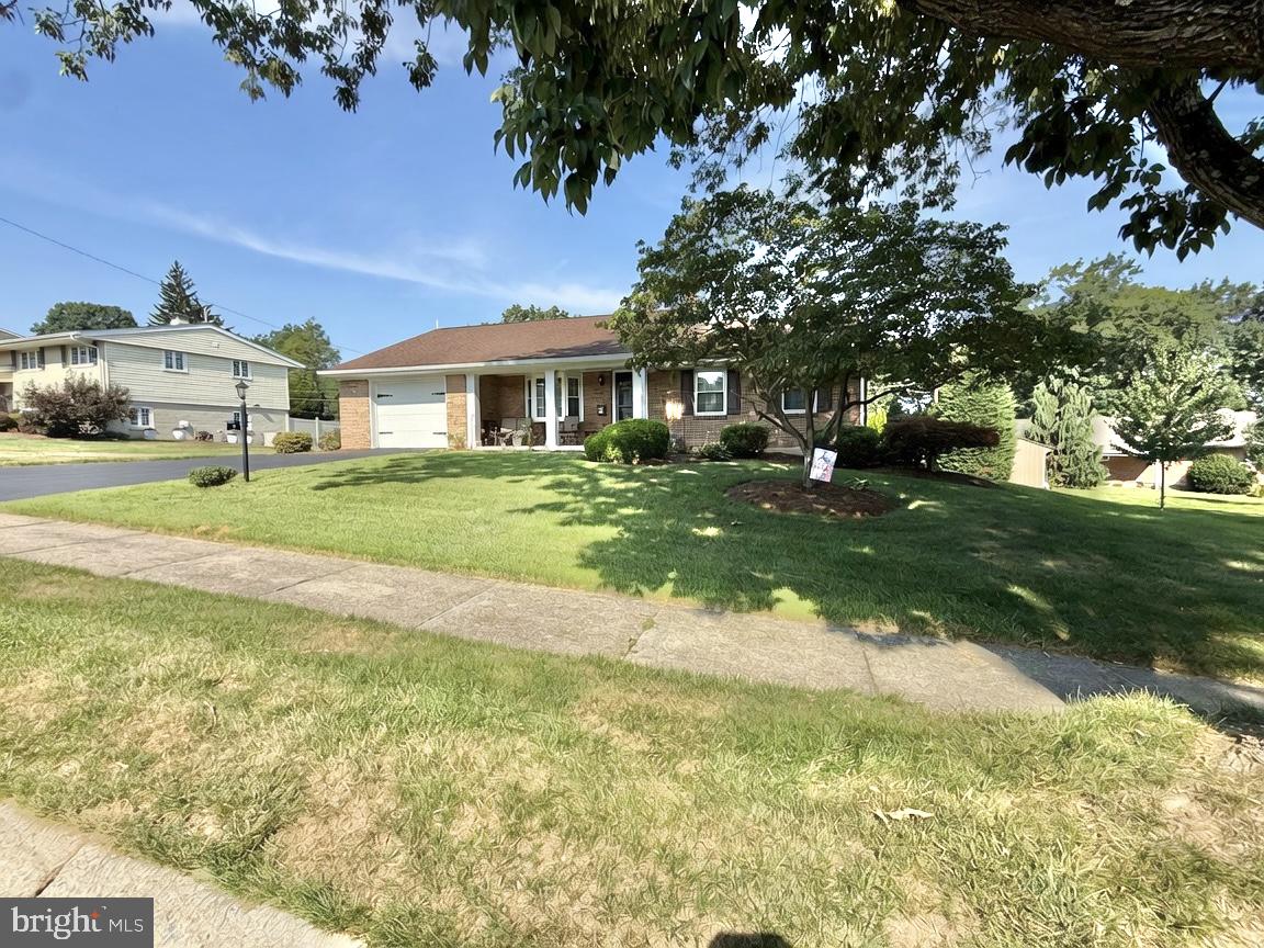 3 Cherrywood Road Reading, PA 19610 - Photo 2 of 9