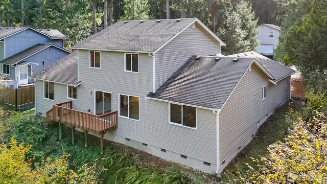 view of a house with a yard