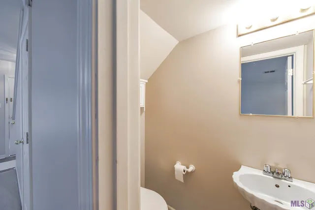 $134,900 | 211 Greenbriar Drive, Houma, LA 70364